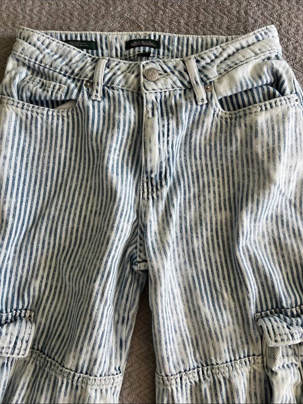 Wild Fable Blue & White Striped Mid Rise Baggy Cargo Jeans Size 2 R